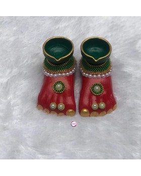 Handamde Footshaped Diya Set